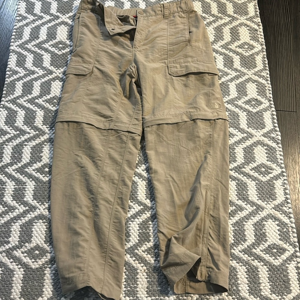 🍍THE NORTHFACE ZIP OFF AT KNEE PANTS 🍍ZIP POCKETS🍍sz med L1